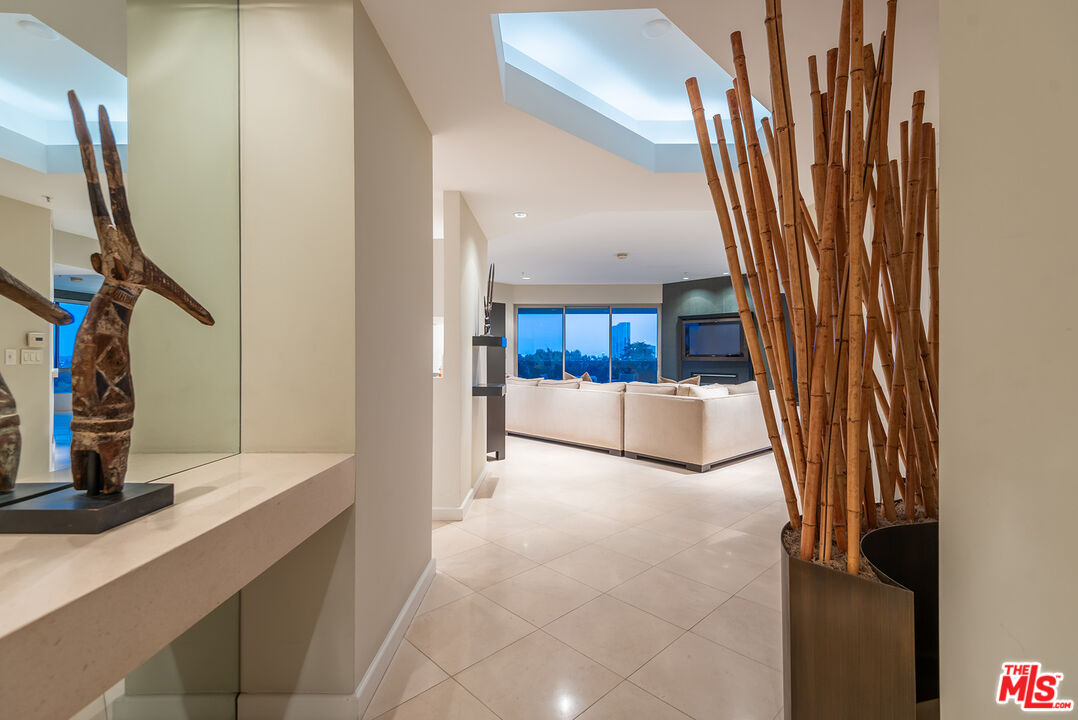 MLS #25515693 image #2