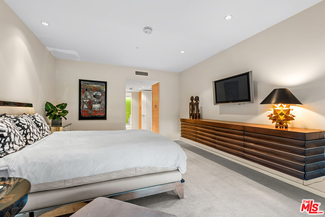 MLS #25515693 image #29