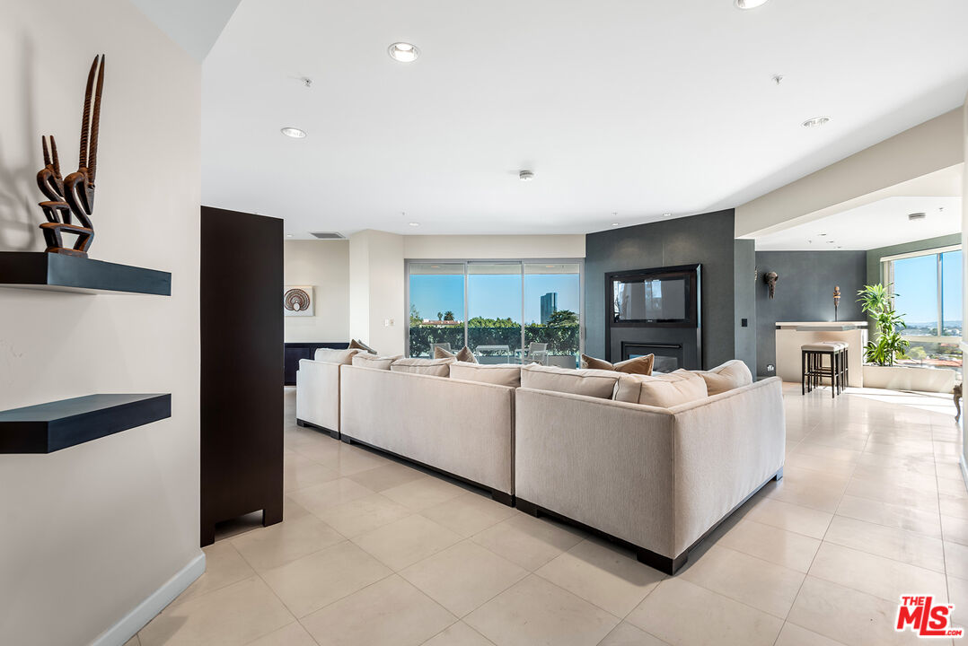 MLS #25515693 image #4