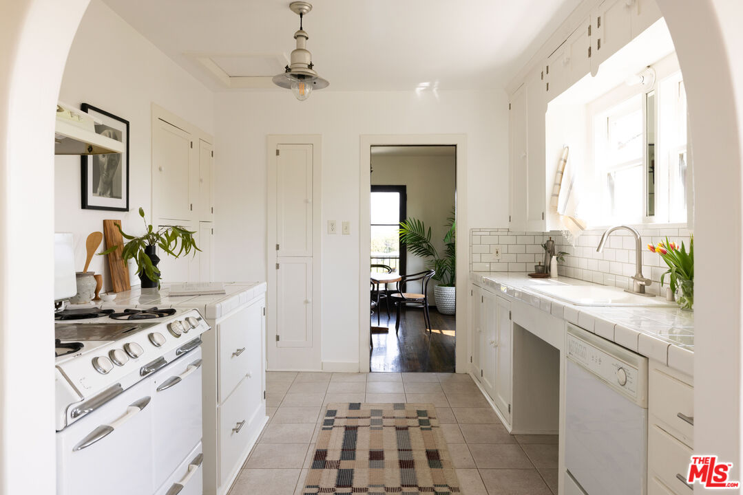 MLS #25515919 image #10