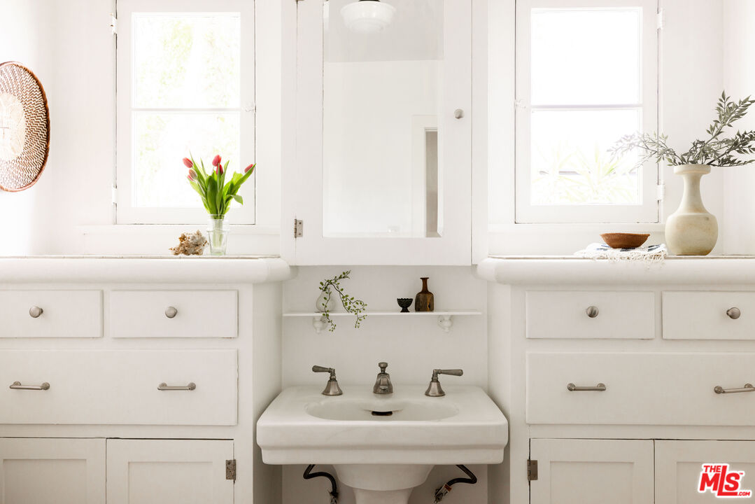 MLS #25515919 image #23