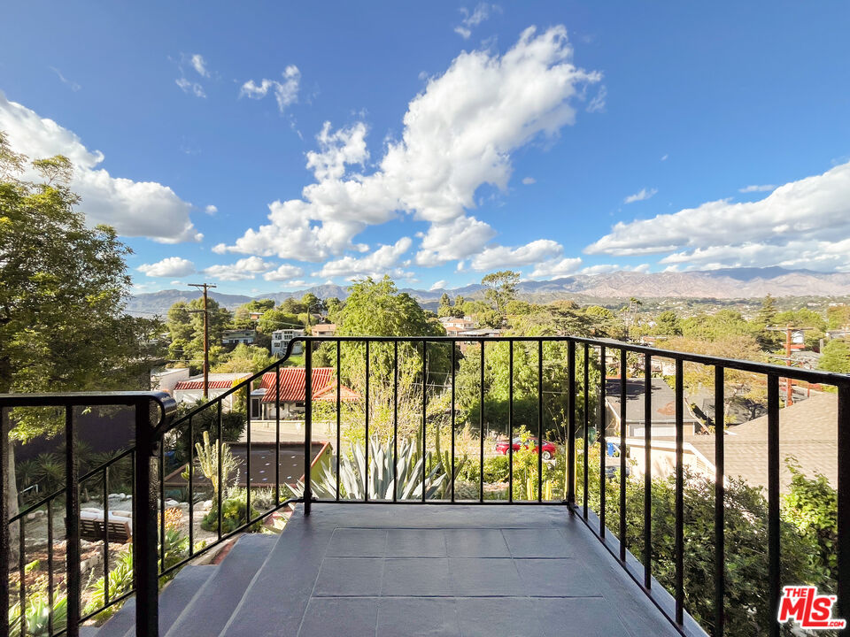 MLS #25515919 image #33