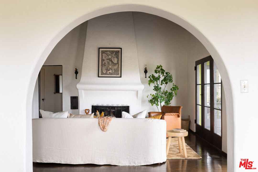 MLS #25515919 image #5