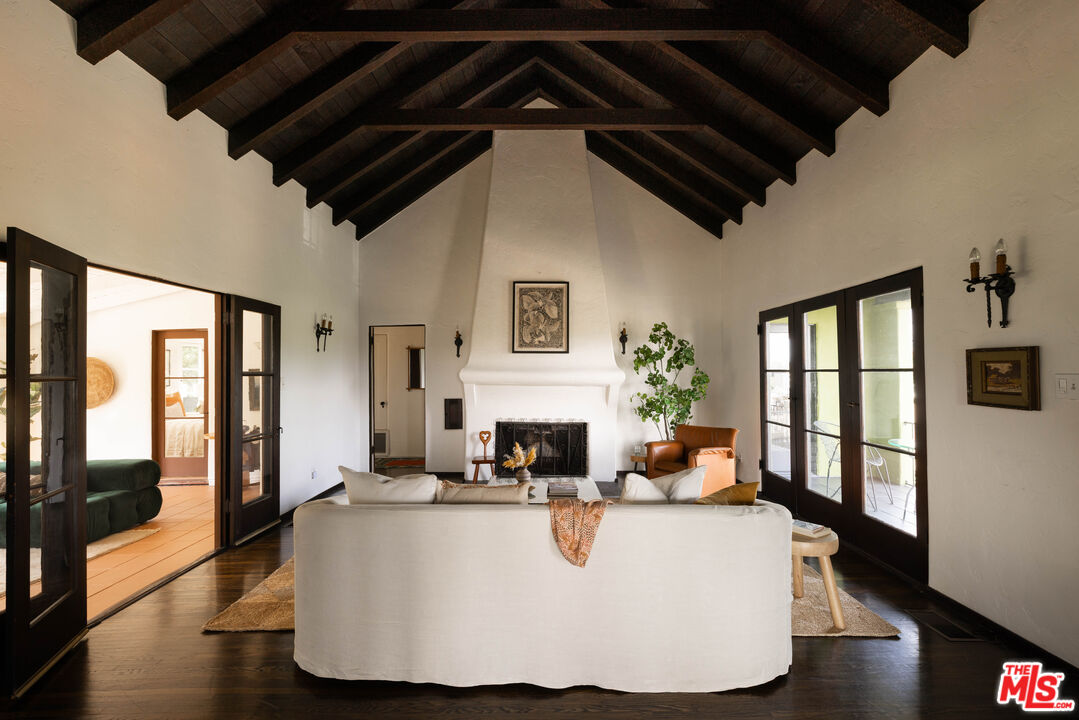 MLS #25515919 image #0