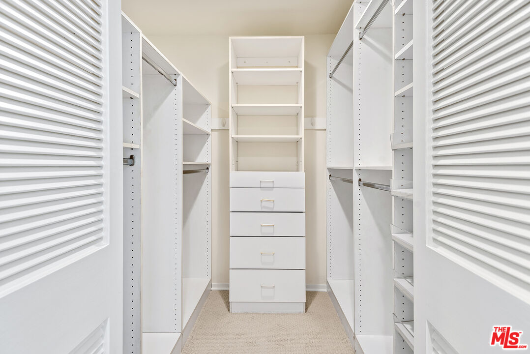 MLS #25516013 image #33