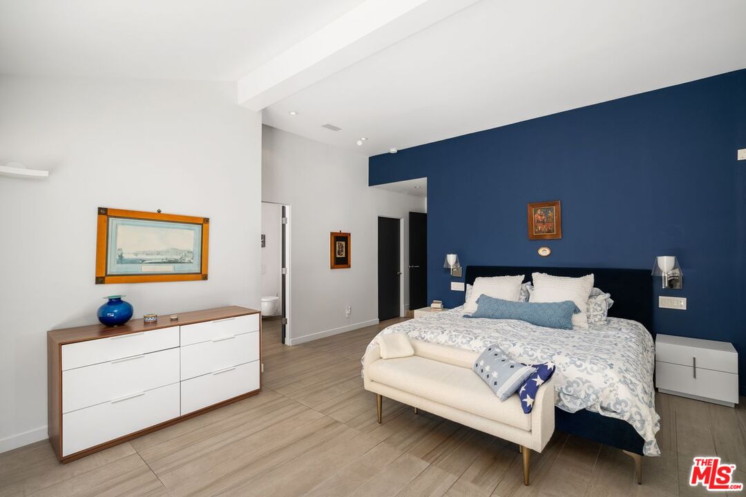 MLS #25516157 image #12