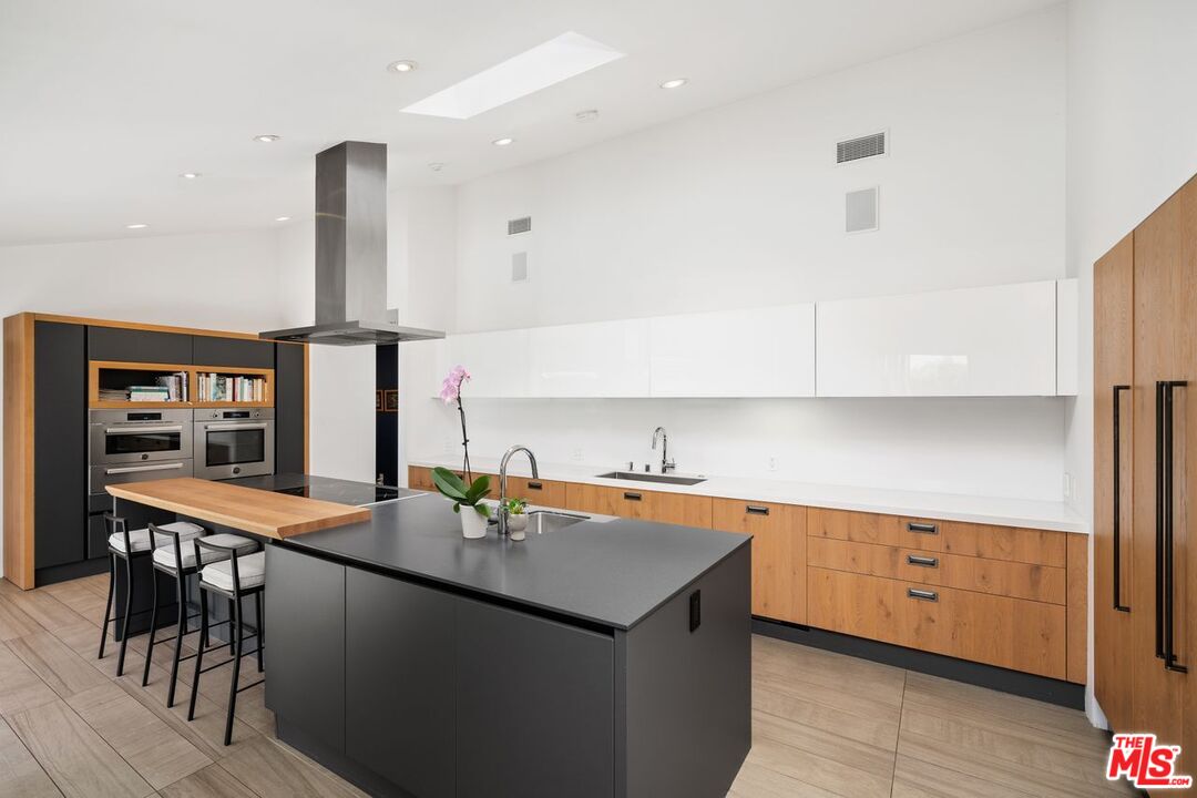 MLS #25516157 image #8