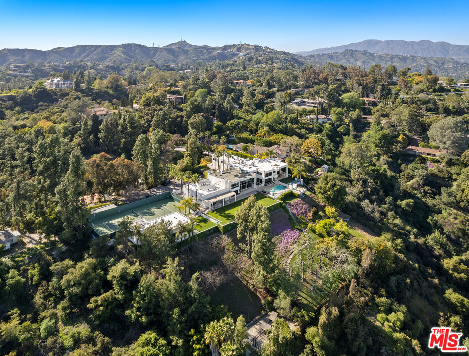 MLS #25516761 image #1