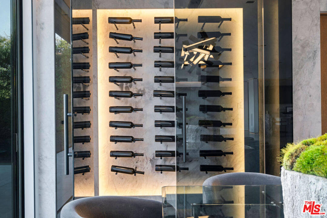 MLS #25516777 image #17