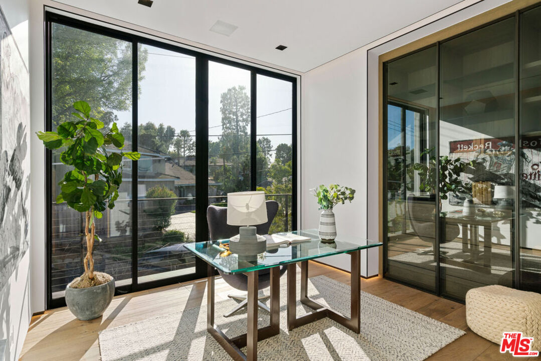 MLS #25516777 image #23