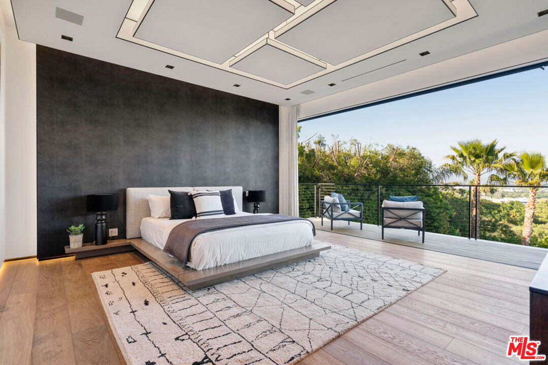 MLS #25516777 image #24