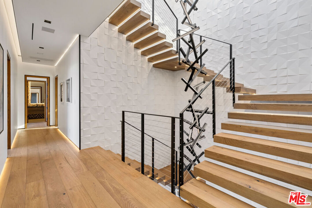 MLS #25516777 image #31