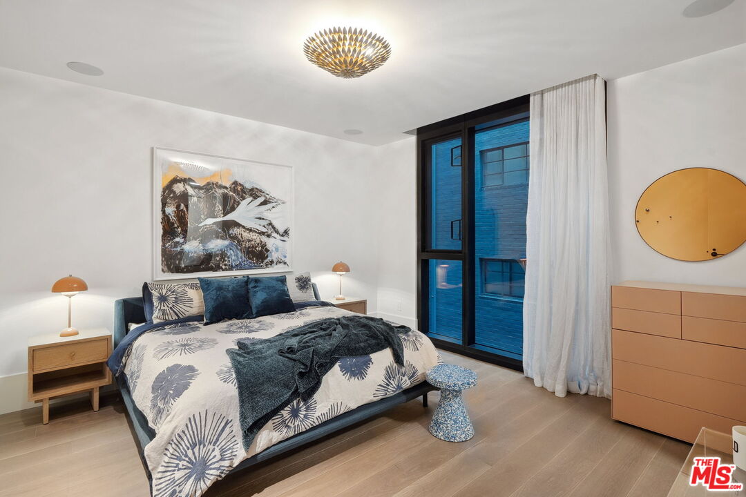 MLS #25516793 image #24