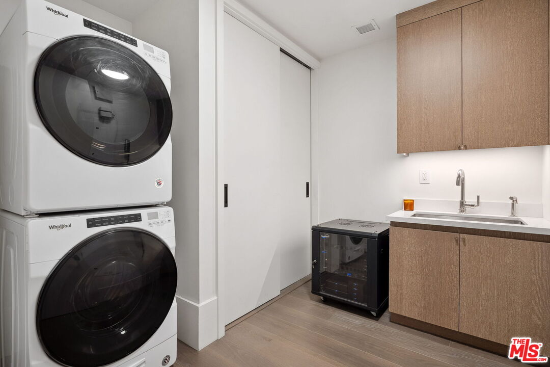 MLS #25516793 image #29