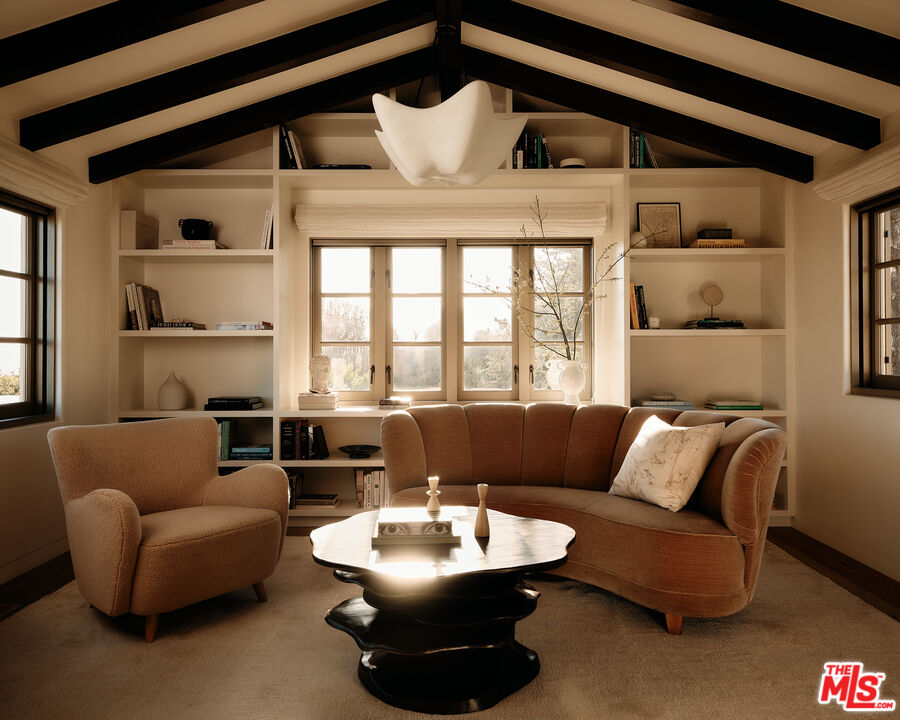 MLS #25516923 image #11