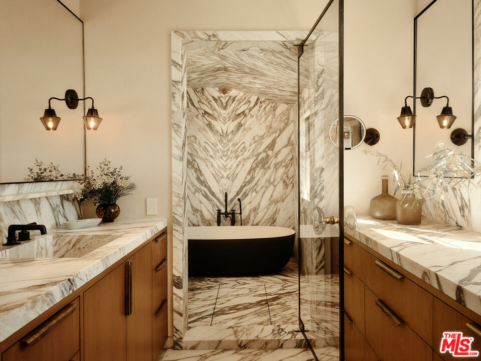 MLS #25516923 image #12