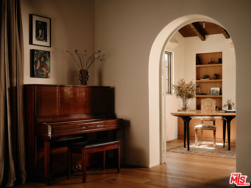 MLS #25516923 image #4