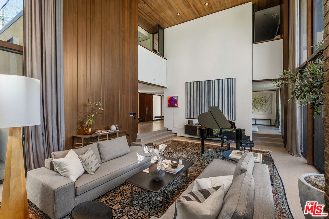 MLS #25517505 image #14