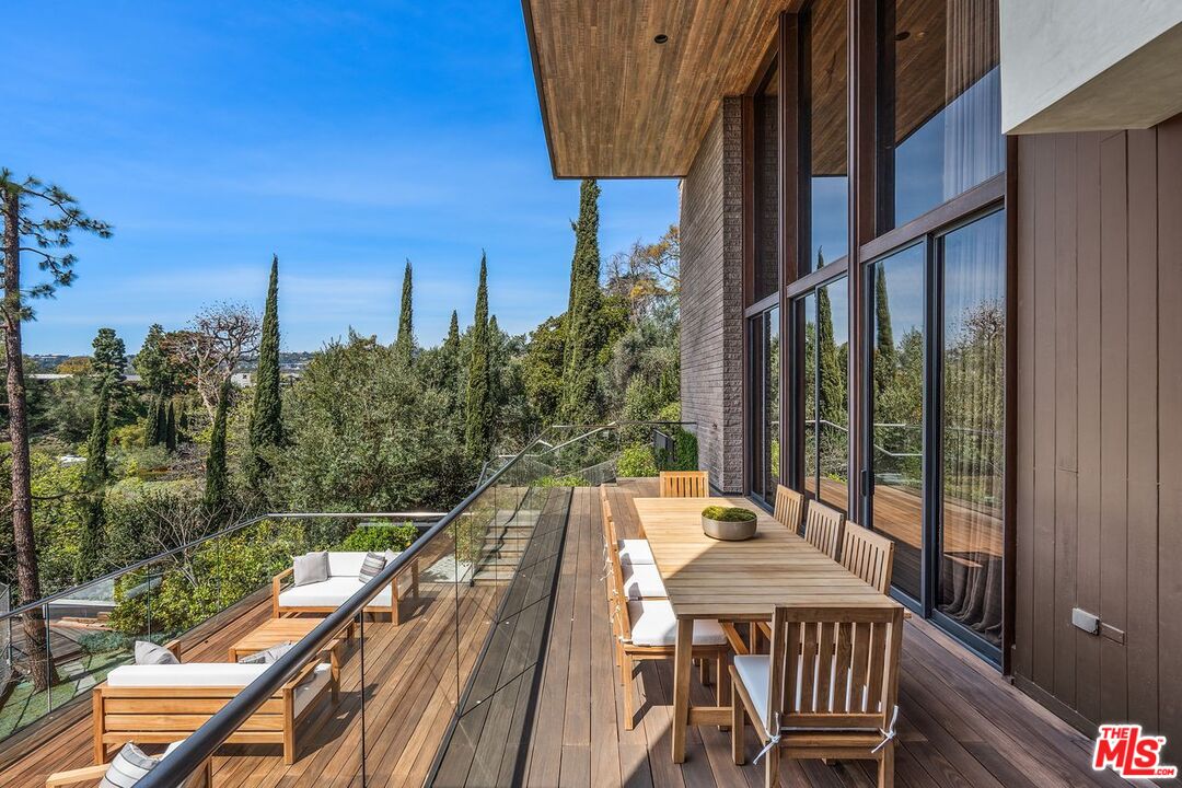 MLS #25517505 image #17