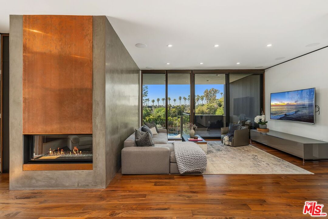 MLS #25517505 image #30