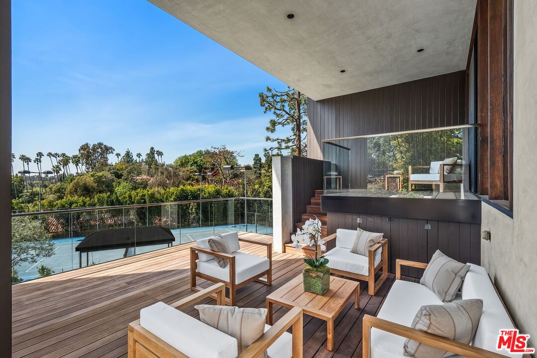 MLS #25517505 image #32