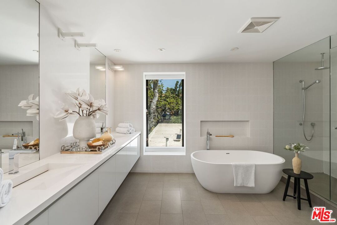 MLS #25517505 image #38