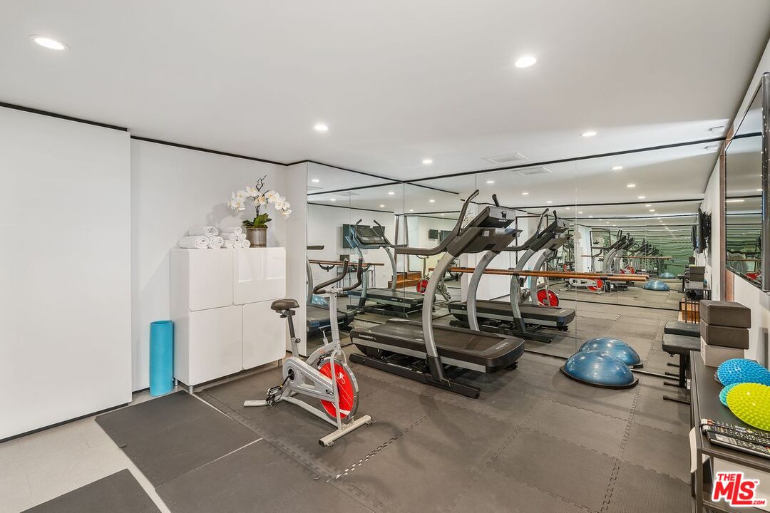 MLS #25517505 image #60