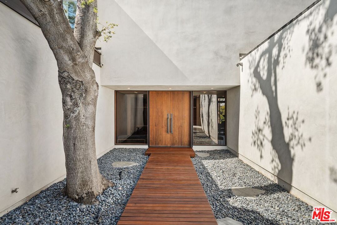 MLS #25517505 image #8