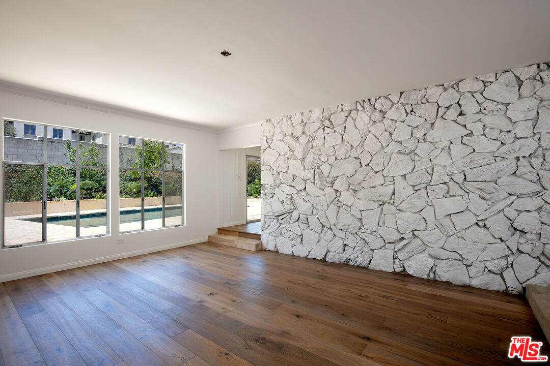 MLS #25517765 image #5