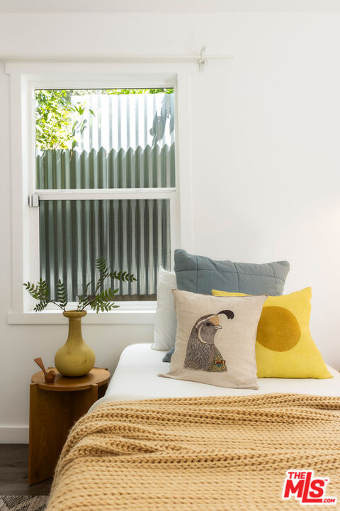 MLS #25517871 image #17