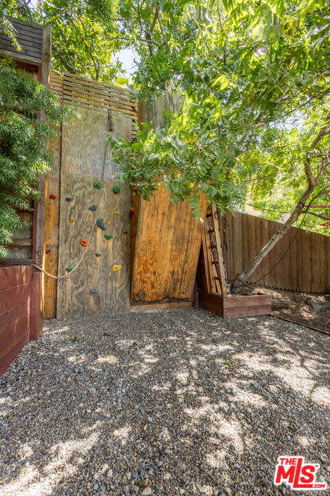 MLS #25517871 image #33