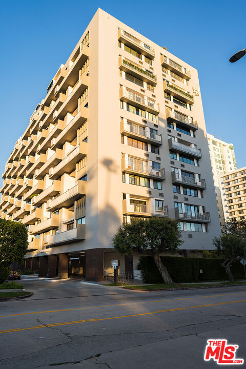 MLS #25517945 image #17