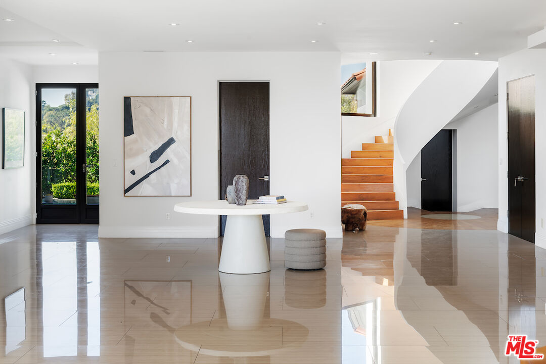 MLS #25518361 image #10