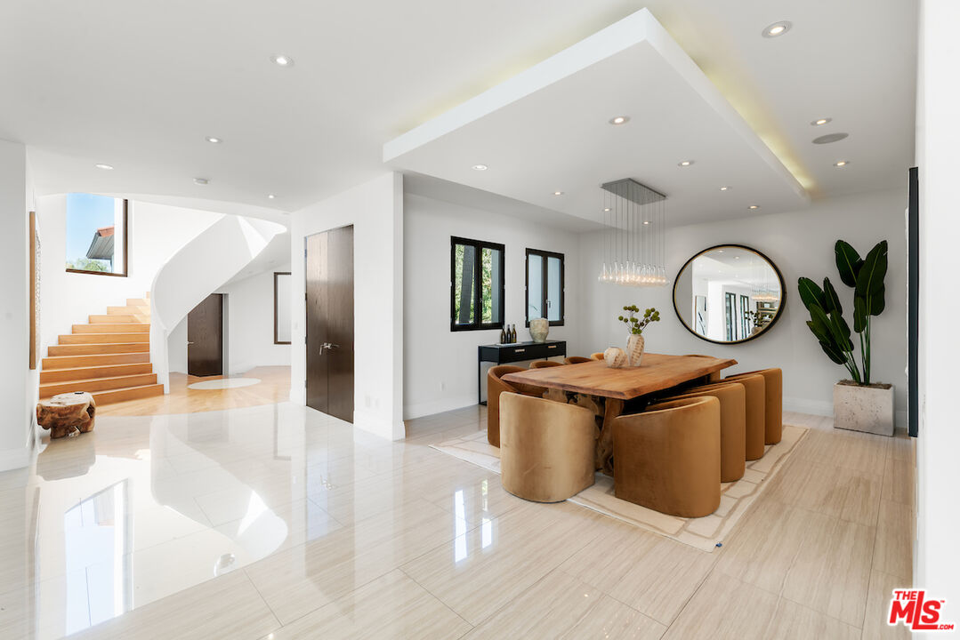 MLS #25518361 image #19