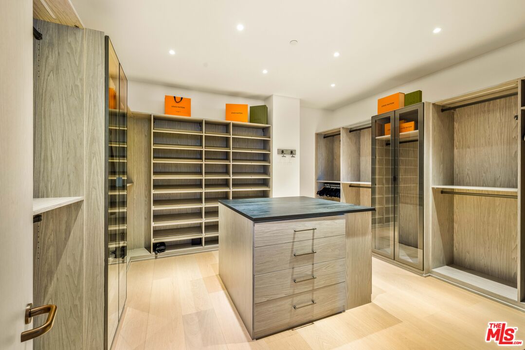 MLS #25519275 image #13