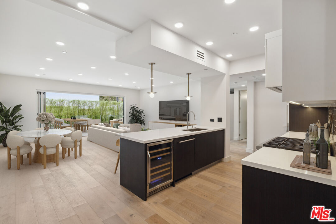 MLS #25520173 image #2