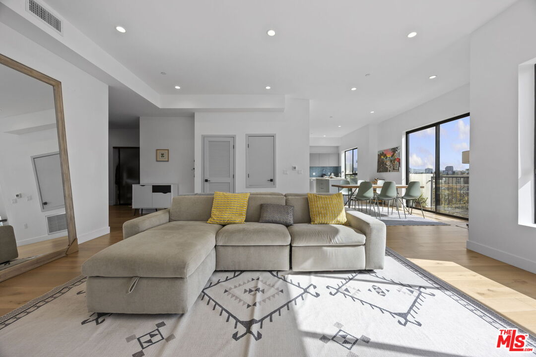 MLS #25520491 image #1