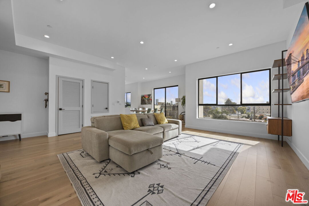 MLS #25520491 image #2