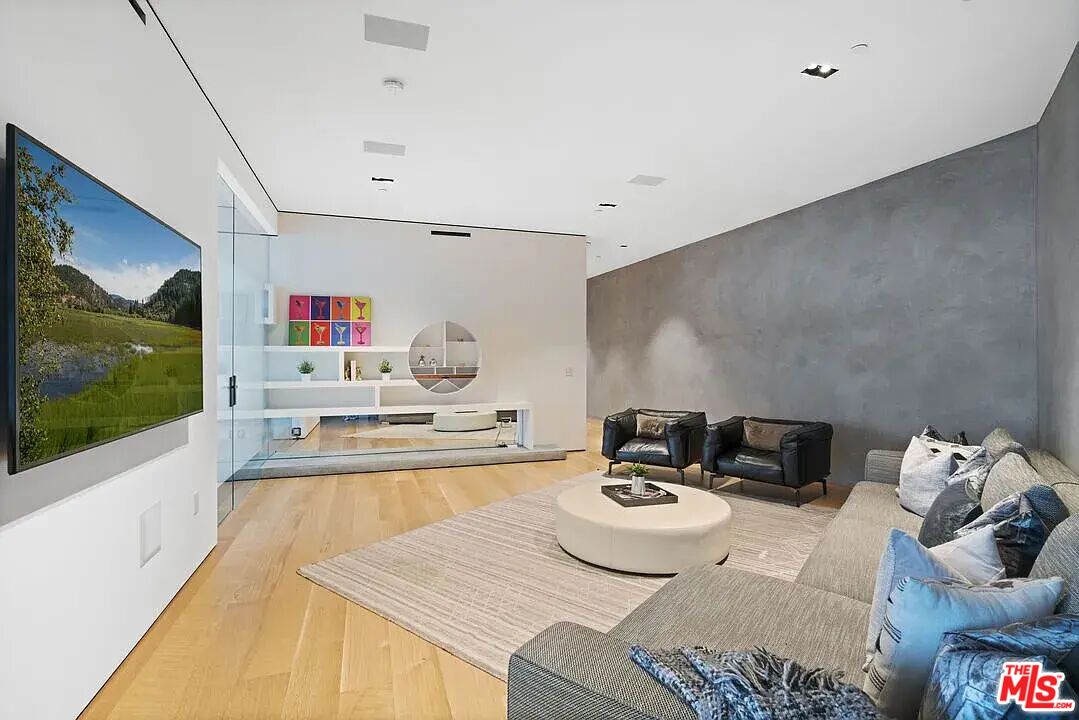 MLS #25521807 image #14