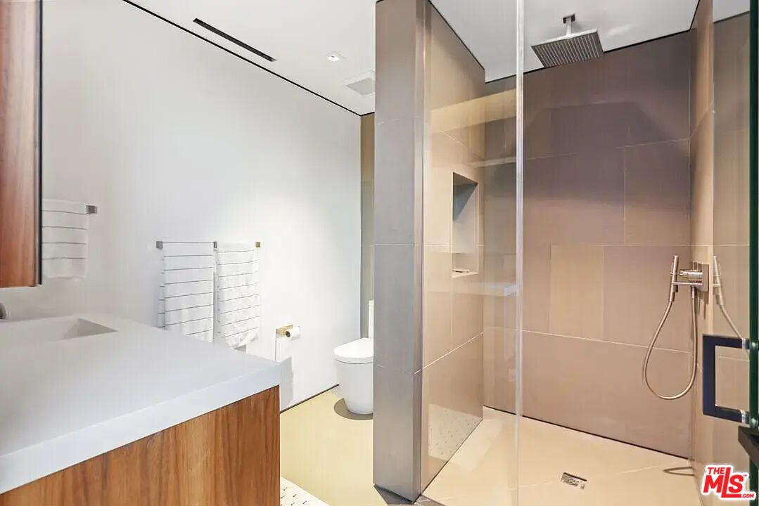 MLS #25521807 image #26