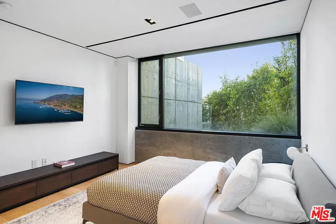 MLS #25521807 image #27