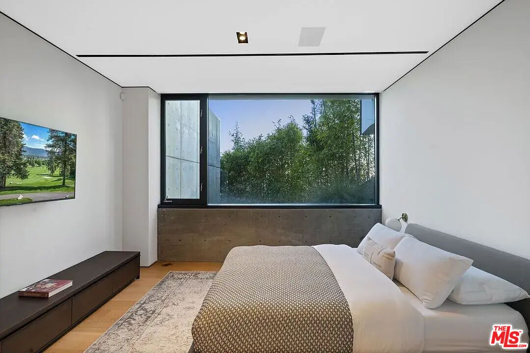 MLS #25521807 image #28