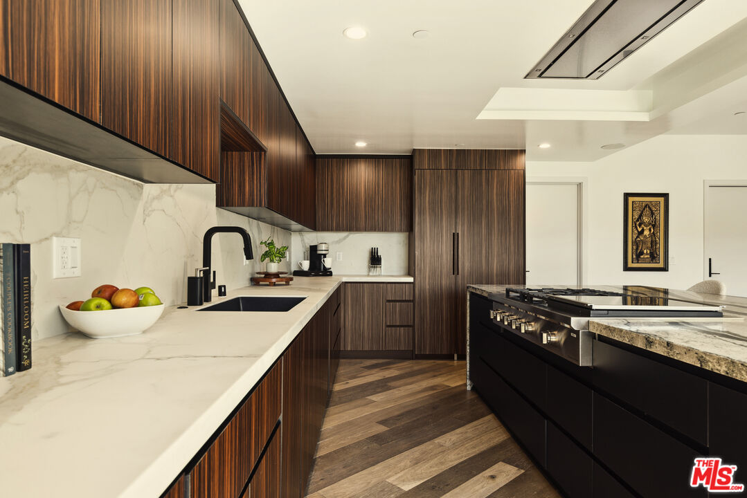 MLS #25522311 image #15