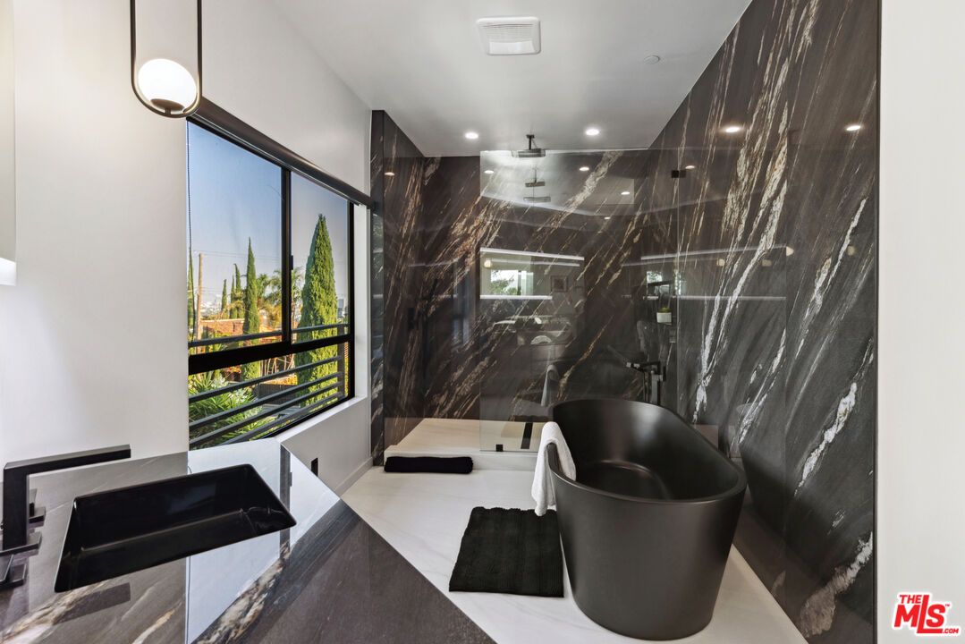 MLS #25522311 image #29