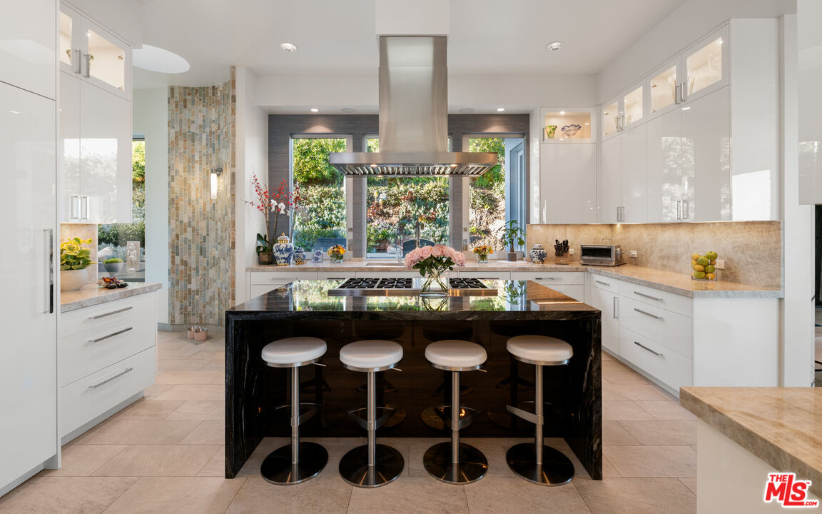 MLS #25523207 image #12