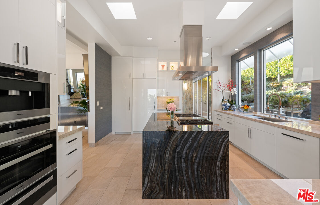 MLS #25523207 image #14