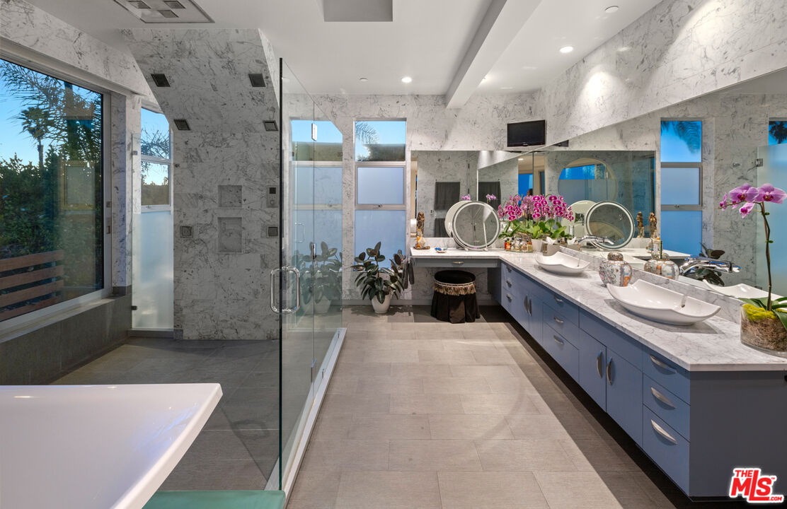 MLS #25523207 image #20