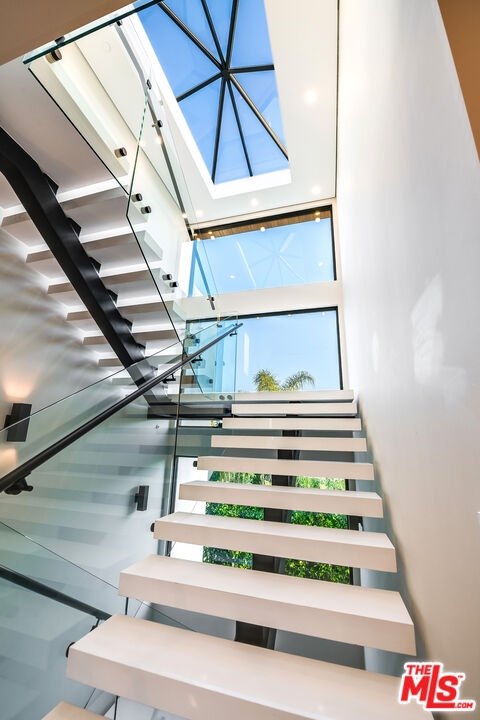 MLS #25523259 image #9