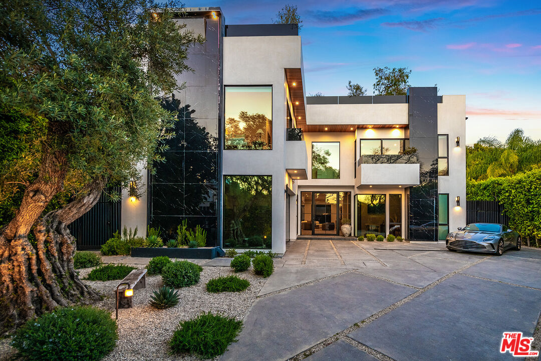 MLS #25523259 image #0