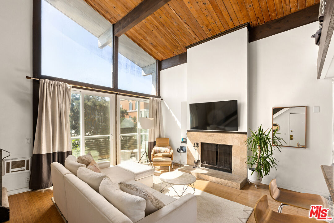 MLS #25524853 image #0